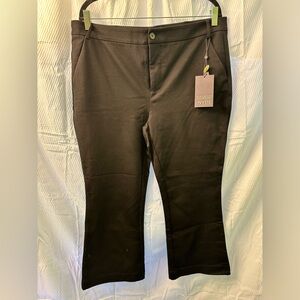 NJDJ NWT  black flare crop bootcut size 14